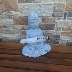 Serenity  Buddha with chakra quart